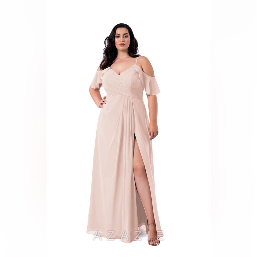 Azazie Dakota NWT Size 18